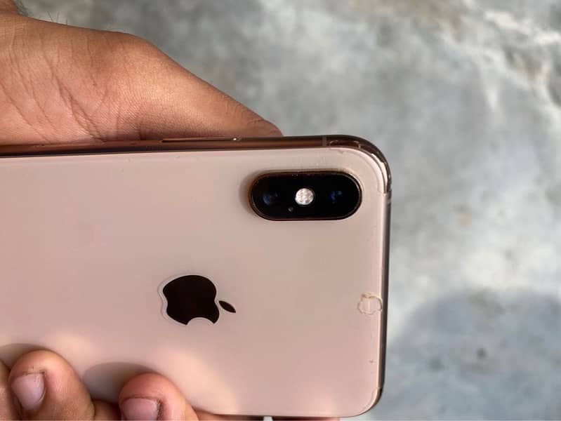 iPhone xs max 64gb pta approved lush condition 4