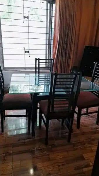 dinning table with 4 chairs 2