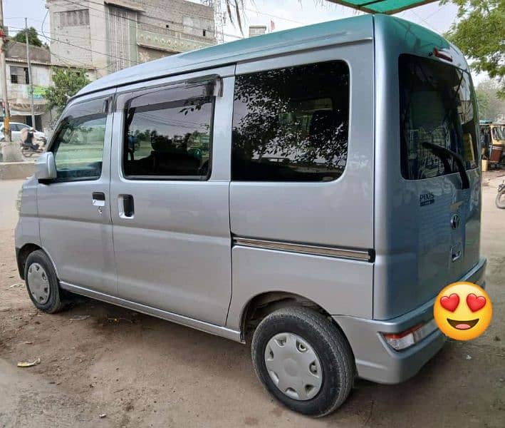 Daihatsu Hijet 2018 1