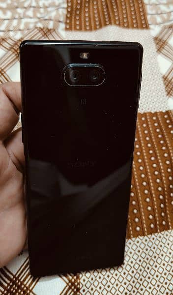 Sony Xperia 10 - Black color with back cover 9