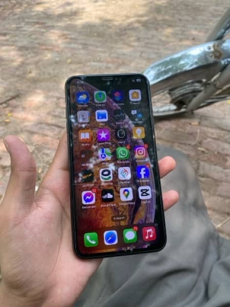 Iphone xs max pta approved 3