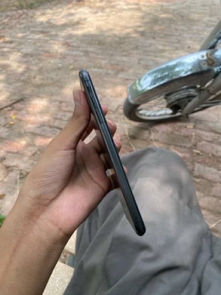 Iphone xs max pta approved 4