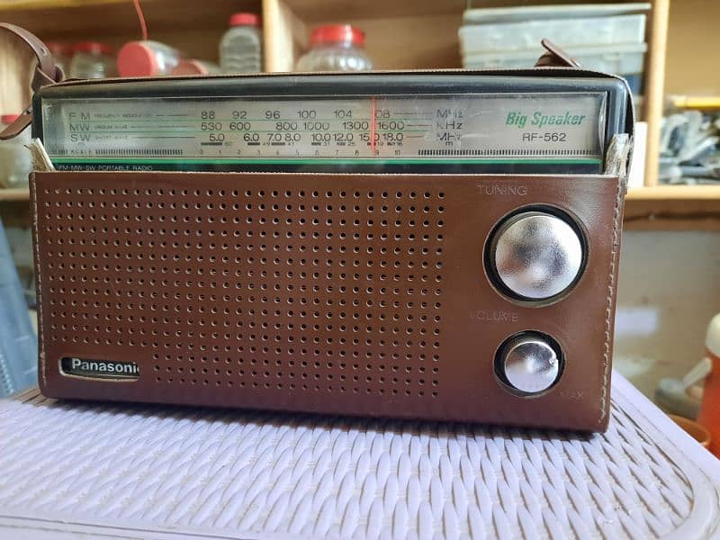 panasonic  japanese radio not repared 3