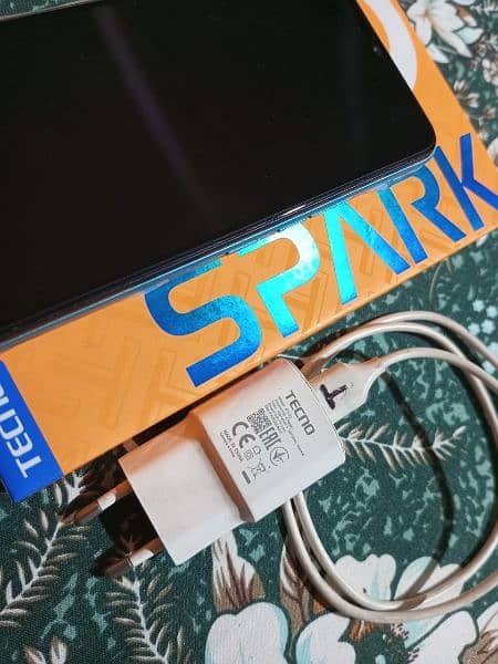 Tecno Spark 8c 3