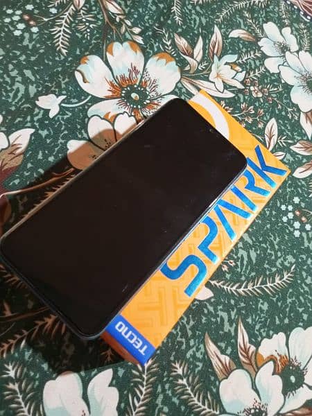 Tecno Spark 8c 7