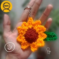 crochet sunflower keychain 0