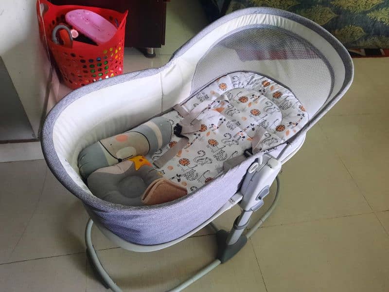 Baby Bassinet for sale 1