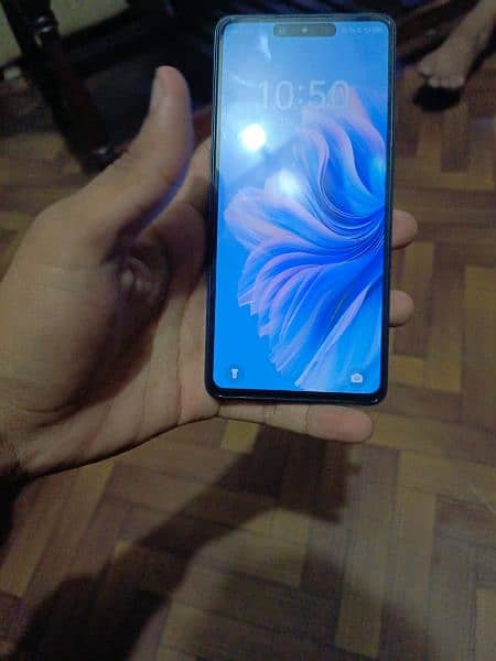 techno camon 20 condition new 8+256 3