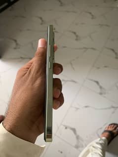 vivo y100