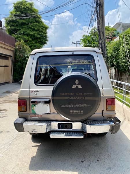 Mitsubishi Pajero 1989 1