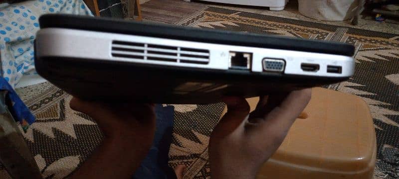 laptop in good condition 6