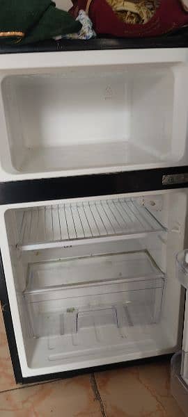 GABA NATIONAL ELECTRONIC ROOM REFRIGERATOR 3