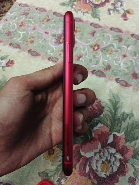 Iphone 11 Jv Red Color , 128GB  Storage 3