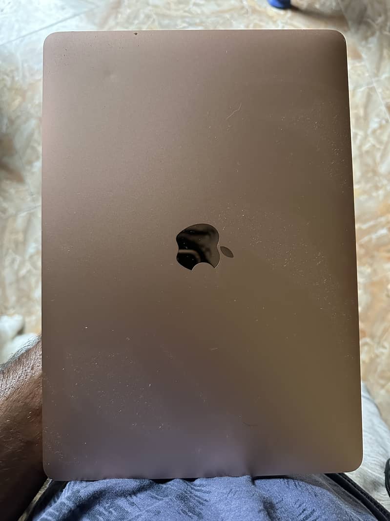 Macbook Air 2019 i5-8thgen (True Tone) 1