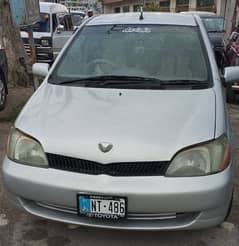 Toyota Platz 2002