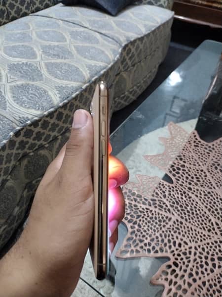 IPHONE 11 PRO 256 GB 1