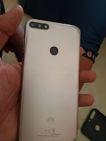 Huawei Y7 Prime 2018 3 32 no charjars no daba or koi isshue ni hai 1