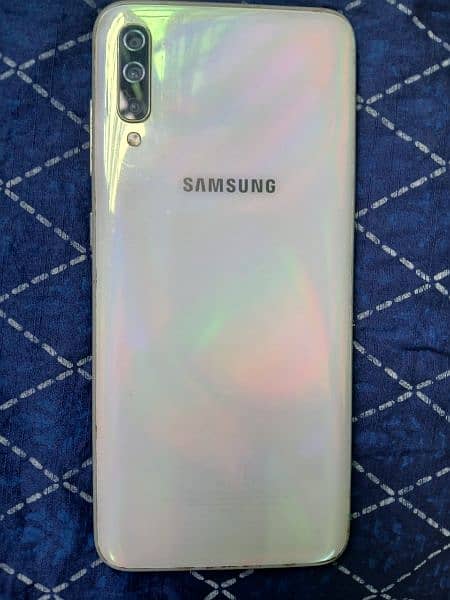 Samsung A70 1