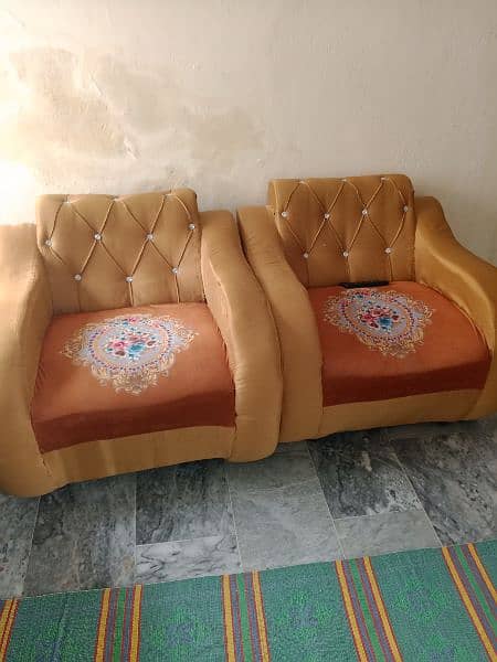 4siter sofa set condition like new 2