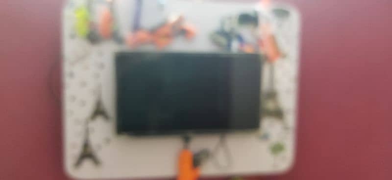 Urgently Sale out My Original Samsung 32 inch LED Simple . 100 perce 2