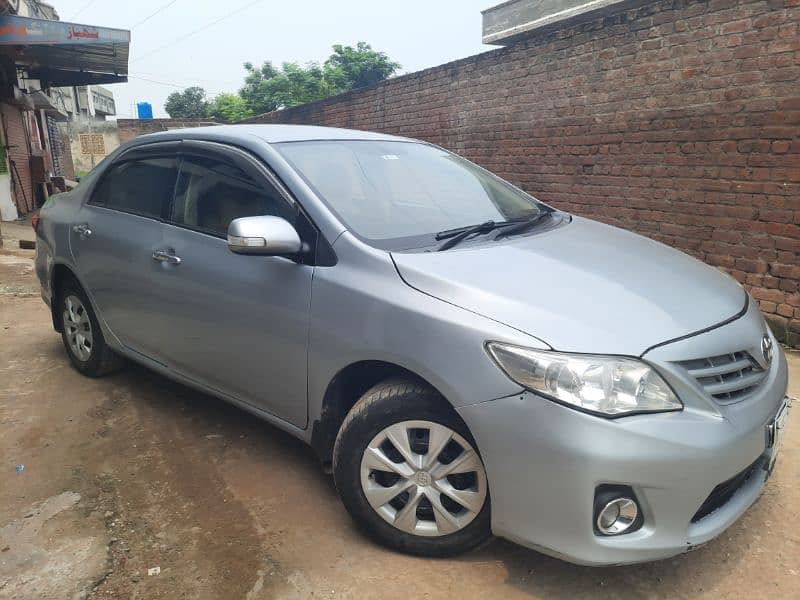 Toyota Corolla GLI 1.6 Automatic 2014 1