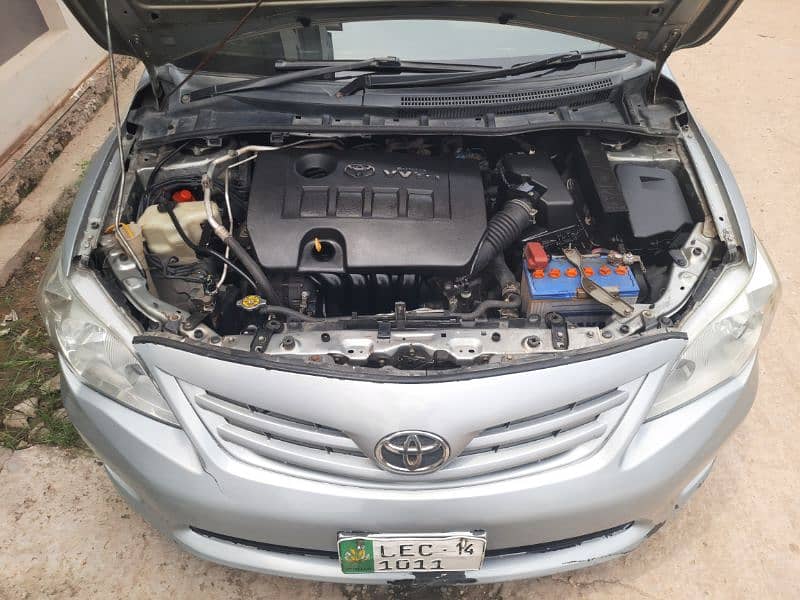 Toyota Corolla GLI 1.6 Automatic 2014 13