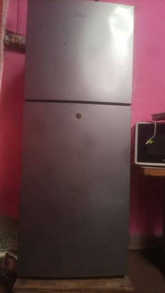 Haier Fridge  Maduim size 4