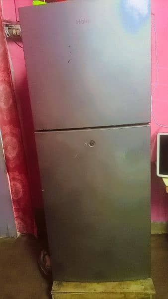 Haier Fridge  Maduim size 5