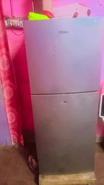 Haier Fridge  Maduim size 6