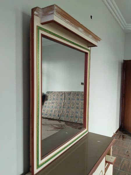 Dressing table for bedroom in Karachi 1