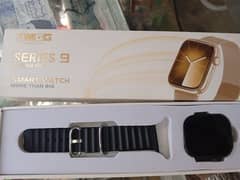 Wireless charging smart watch