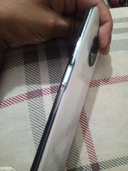 infinix note 7 6/128 gb 4