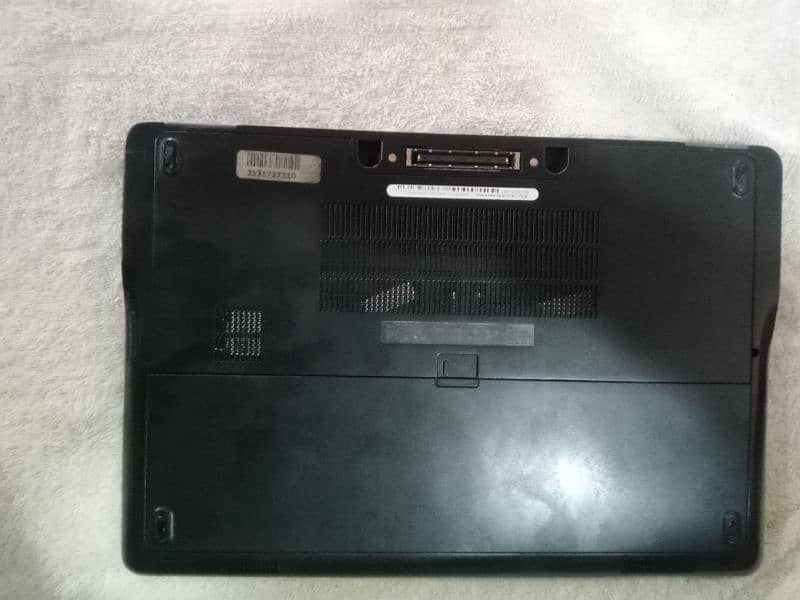 laptop in excellent condition 2