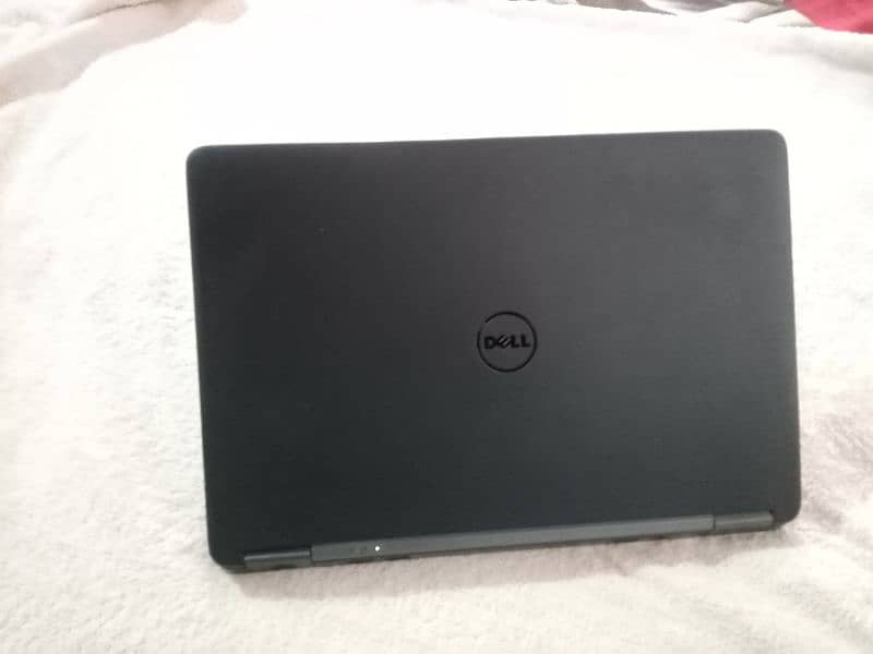 laptop in excellent condition 4