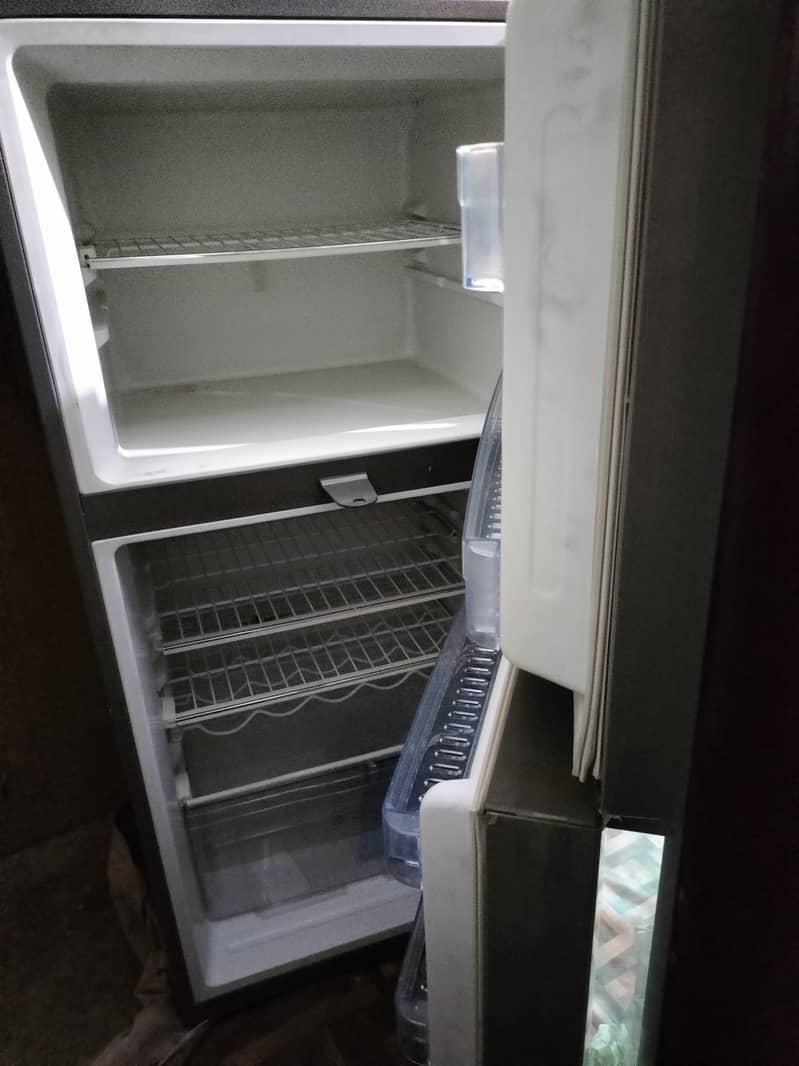 Fridge unused. 1