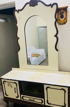 dressing table with mirror 0