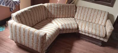 u shape sofa good condition original pic