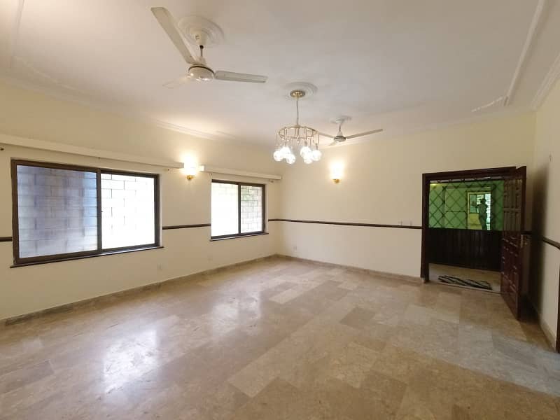 G-15: beautiful 3 bed family apartment available for Sale at G-15 Islamabad 1