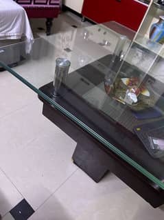 center table , lounge table 0