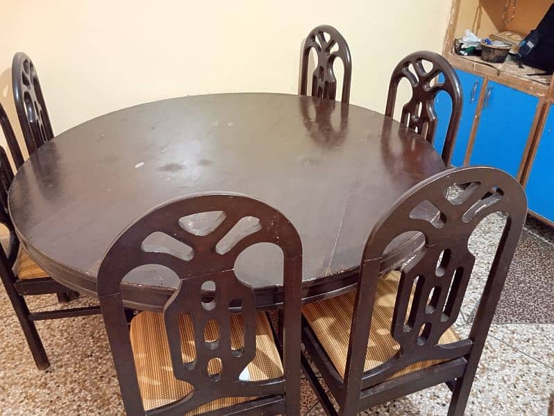 Dinning table with chairs 1