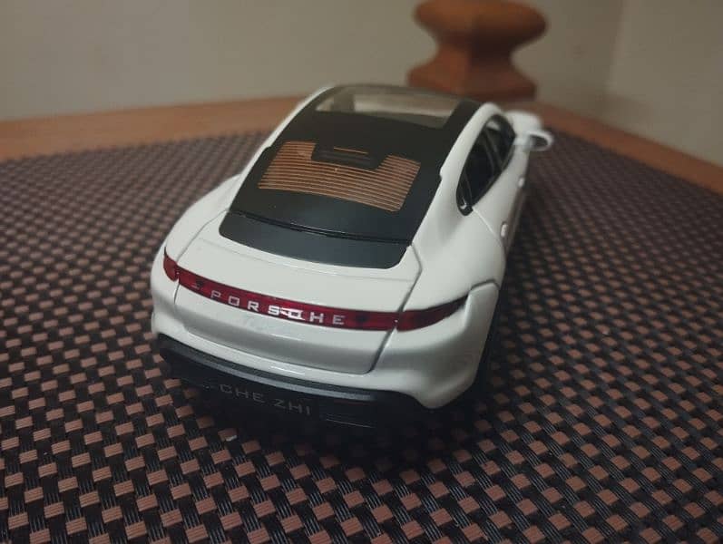 new diecast cars 10