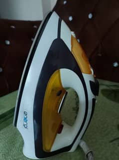 Energi Steam Iron