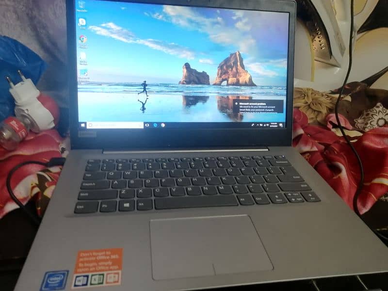 lenovo laptop with good condition 2 gb 0