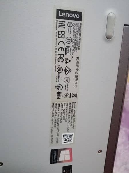 lenovo laptop with good condition 2 gb 3