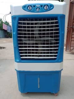 12 volt air cooler.  in new condition. 0