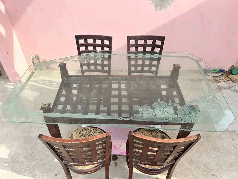 Dining Table with 4 Chairs 1