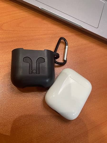 Apple Airpods 2 original 4