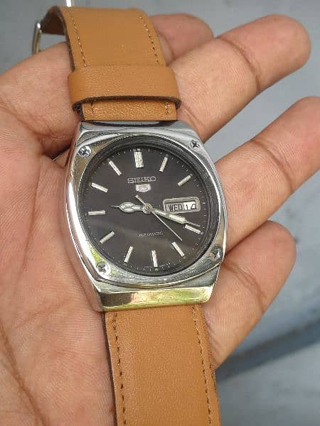 Seiko 5 automatic and Sting by casio original 1