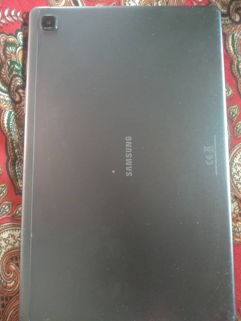 Samsung Galaxy A7 tablet,  1year used in single hand. 10/10 condition. 5