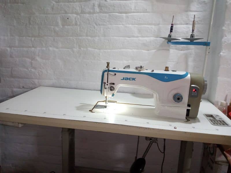 Jack 4f sewing machine 5